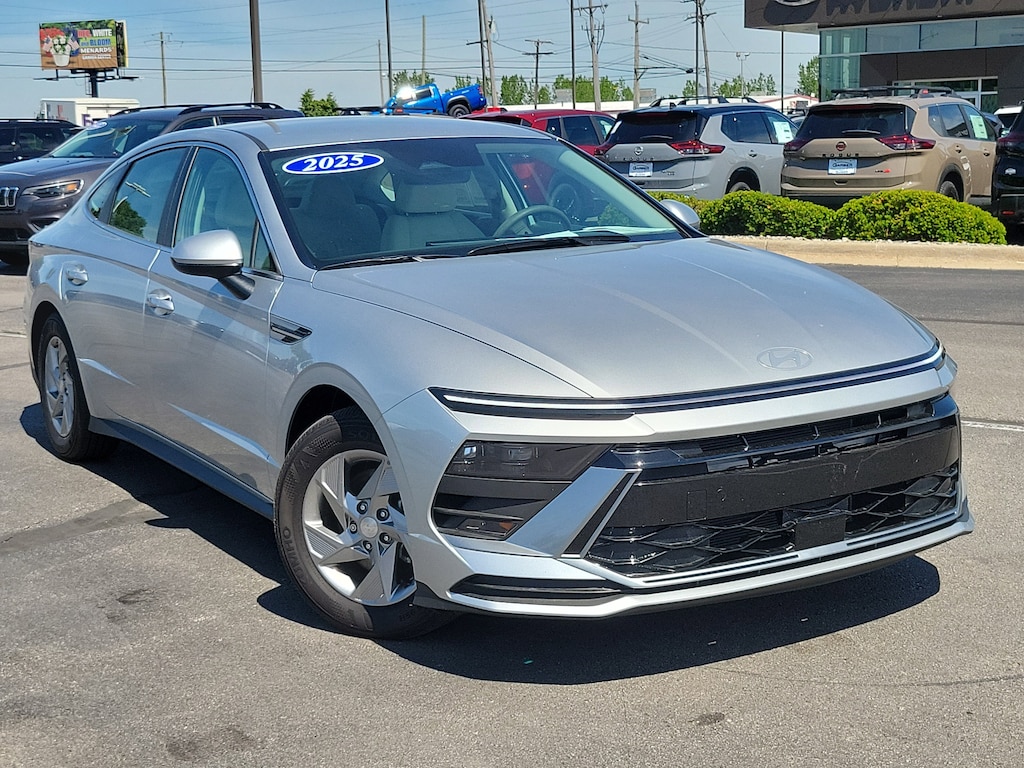 Certified 2025 Hyundai Sonata SE Sedan