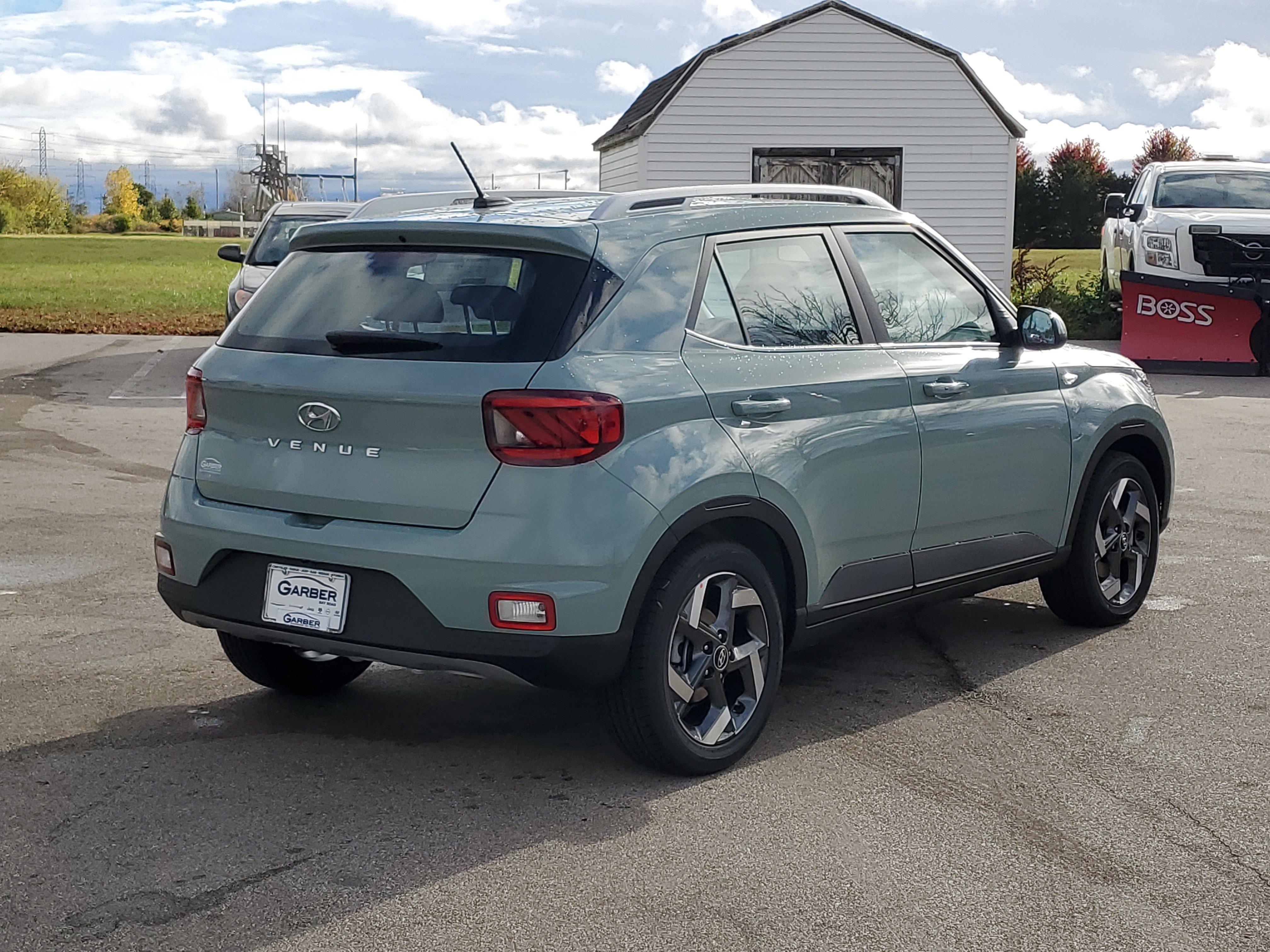 New 2026 Hyundai Venue SEL SUV