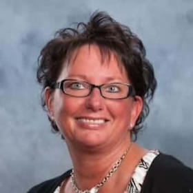 Staff member Michelle Murlick from ID_c67915