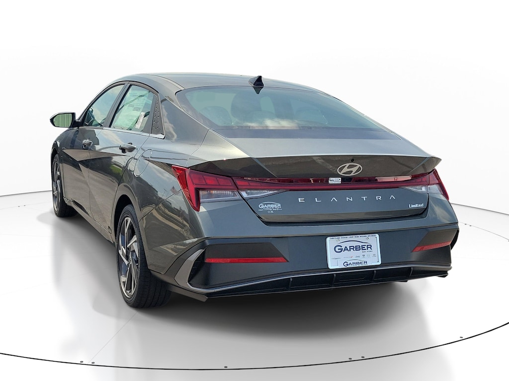 New 2026 Hyundai Elantra Limited Sedan