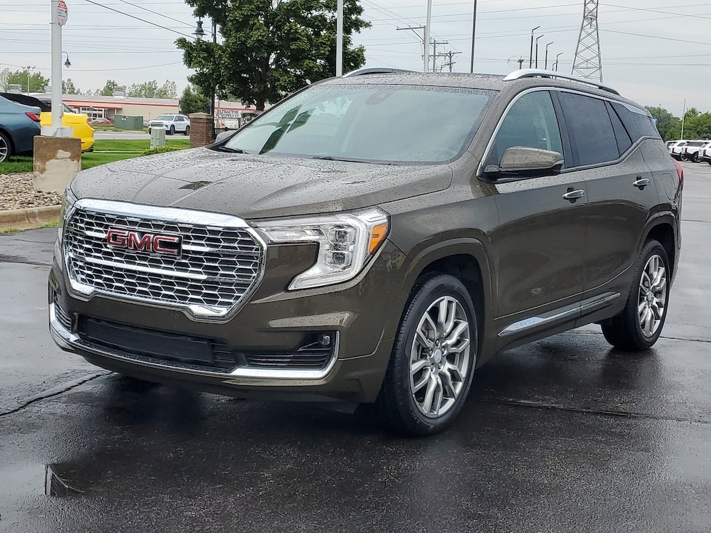 Used 2023 GMC Terrain Denali SUV