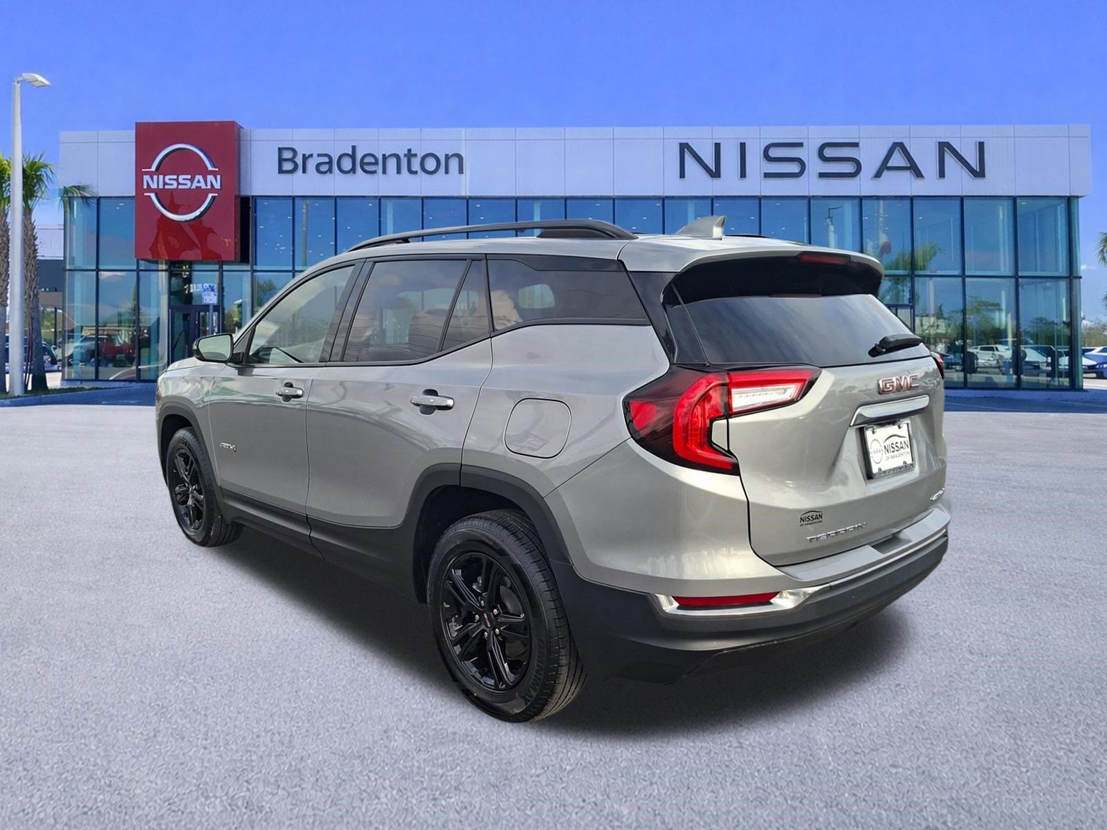 2023 GMC Terrain AT4 - Photo 7