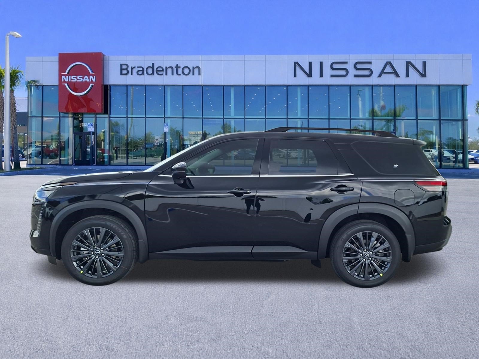 New 2026 Nissan Pathfinder SL SUV