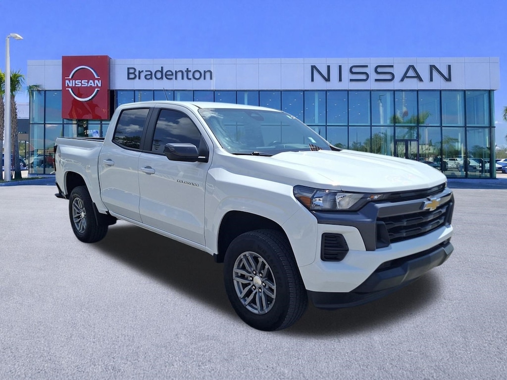 Used 2024 Chevrolet Colorado LT Truck Crew Cab