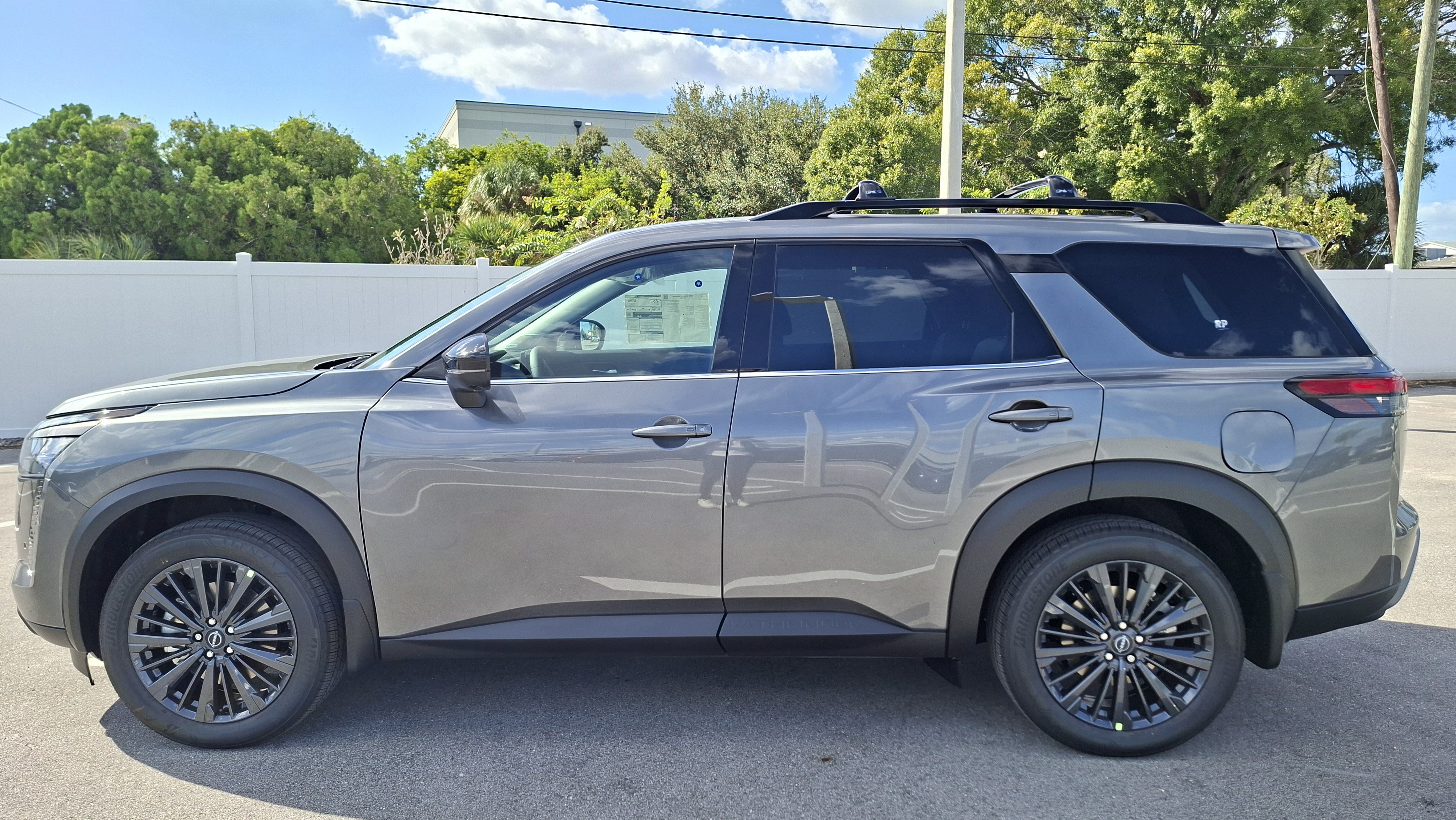 New 2026 Nissan Pathfinder SL SUV