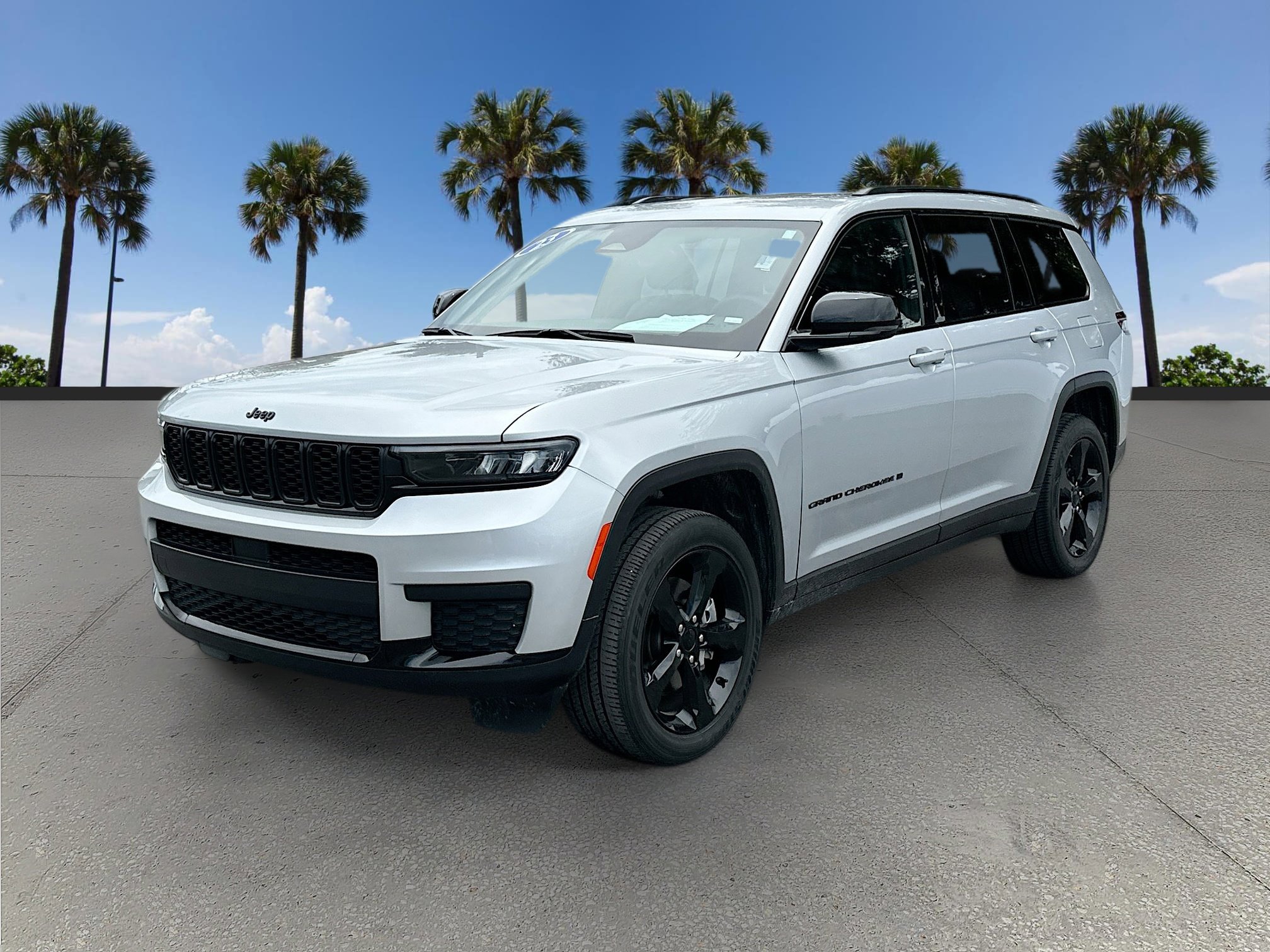 2023 Jeep Grand Cherokee L Altitude's photo