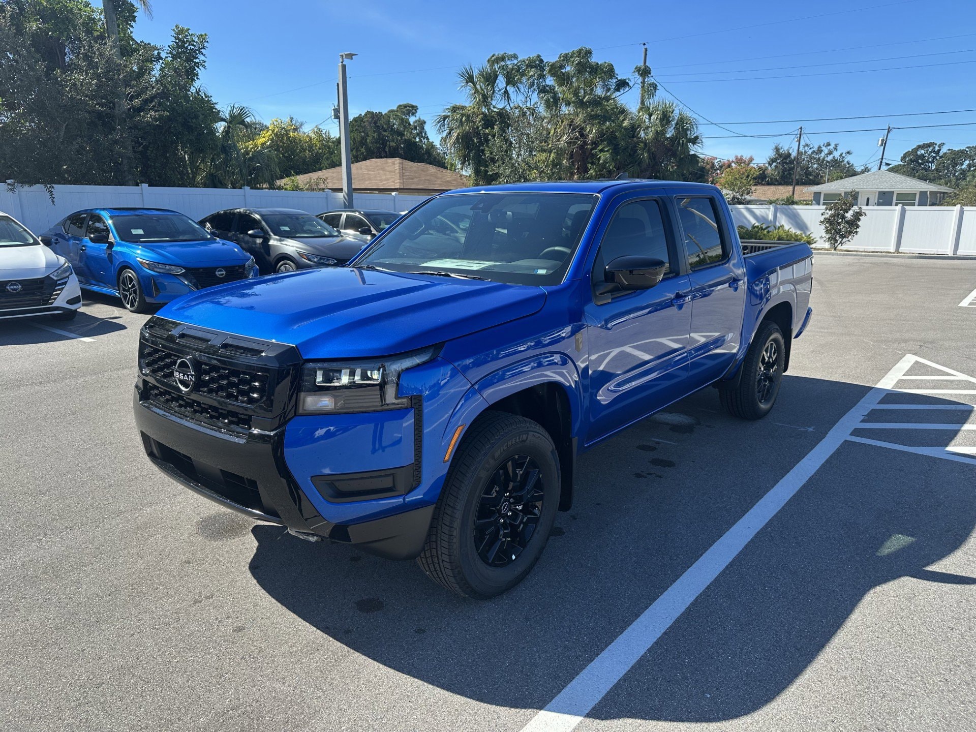 2026 Nissan Frontier SV's photo