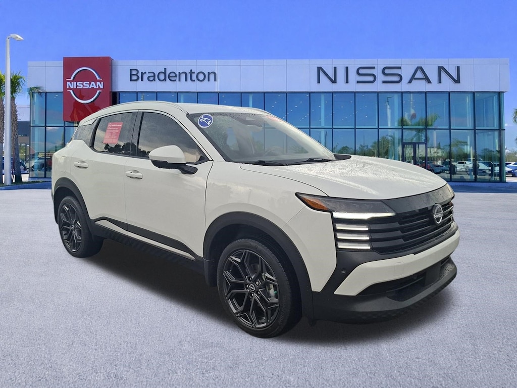 Used 2025 Nissan Kicks SR SUV