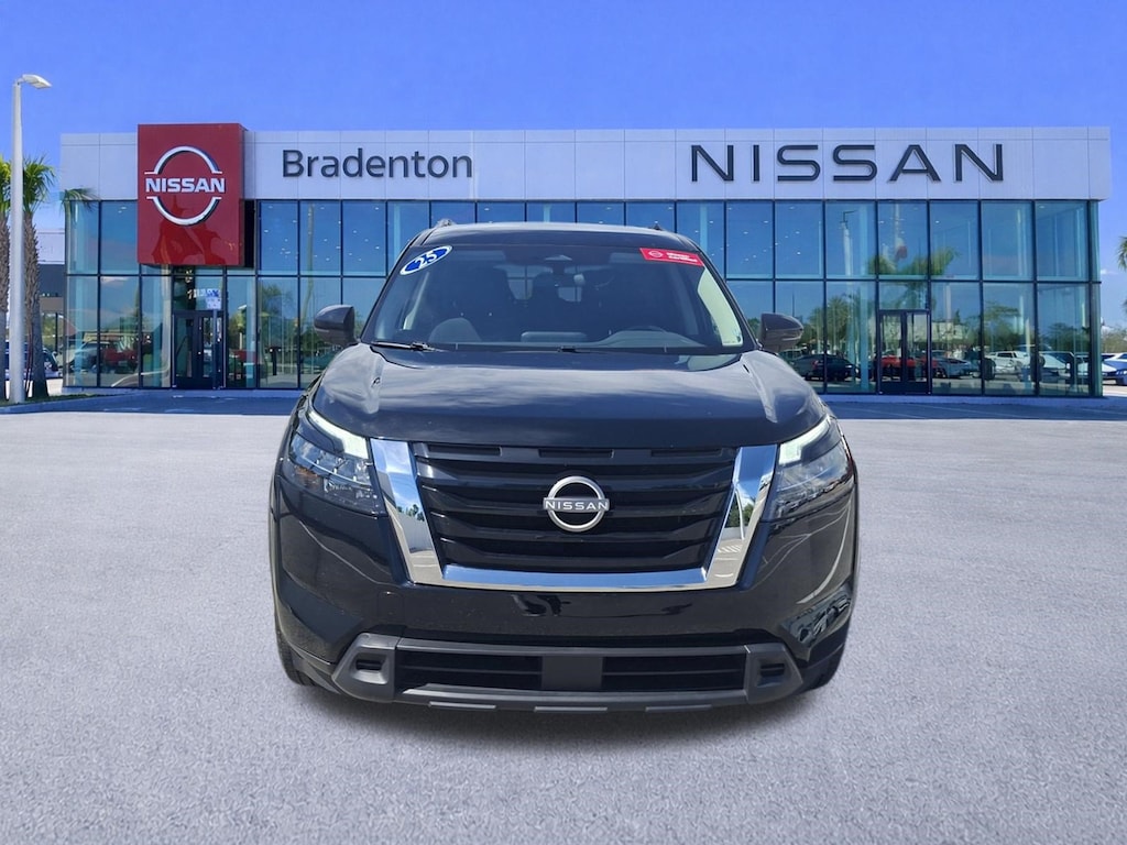 Certified 2025 Nissan Pathfinder SV SUV