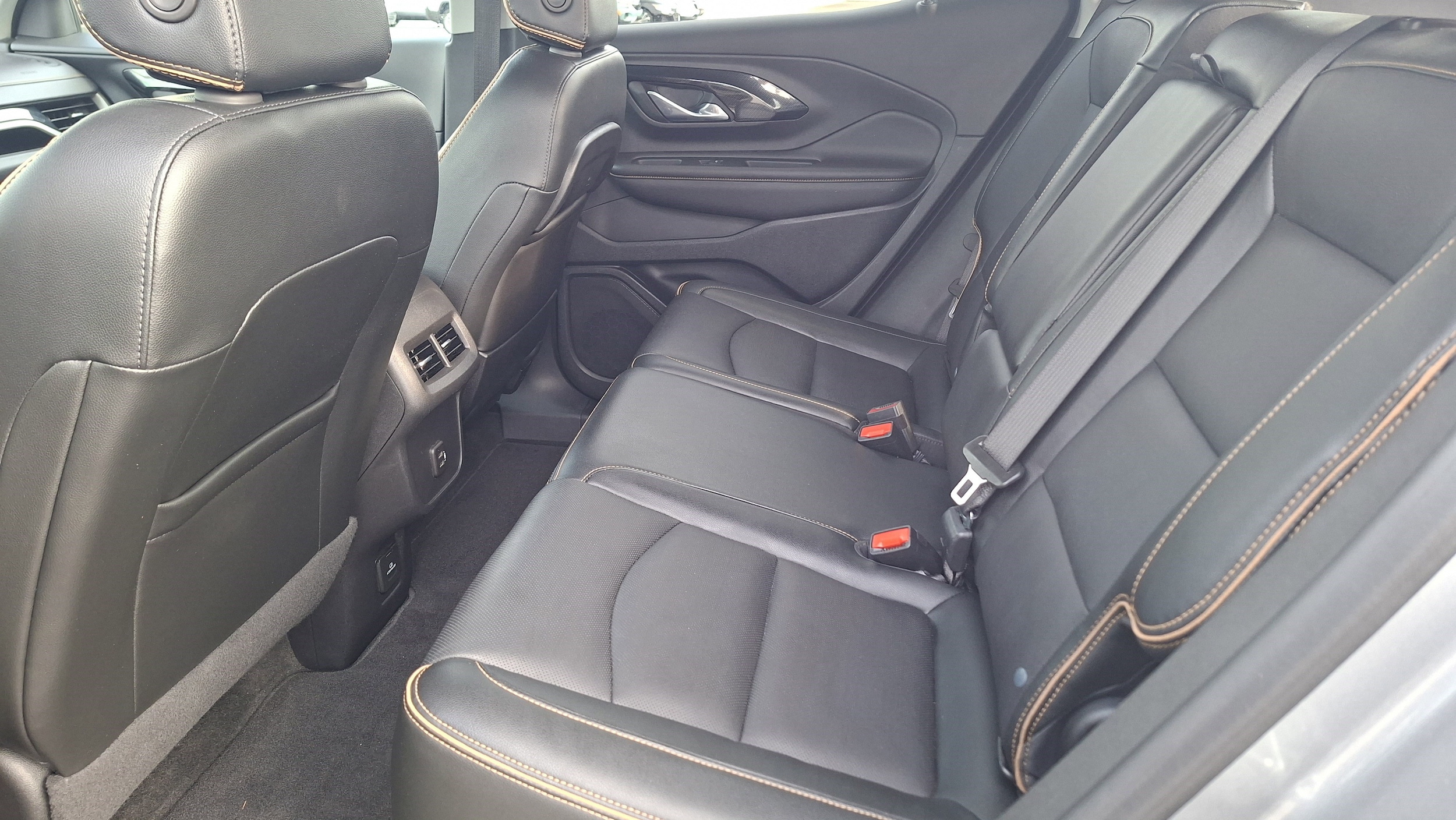 2023 GMC Terrain AT4 - Photo 19