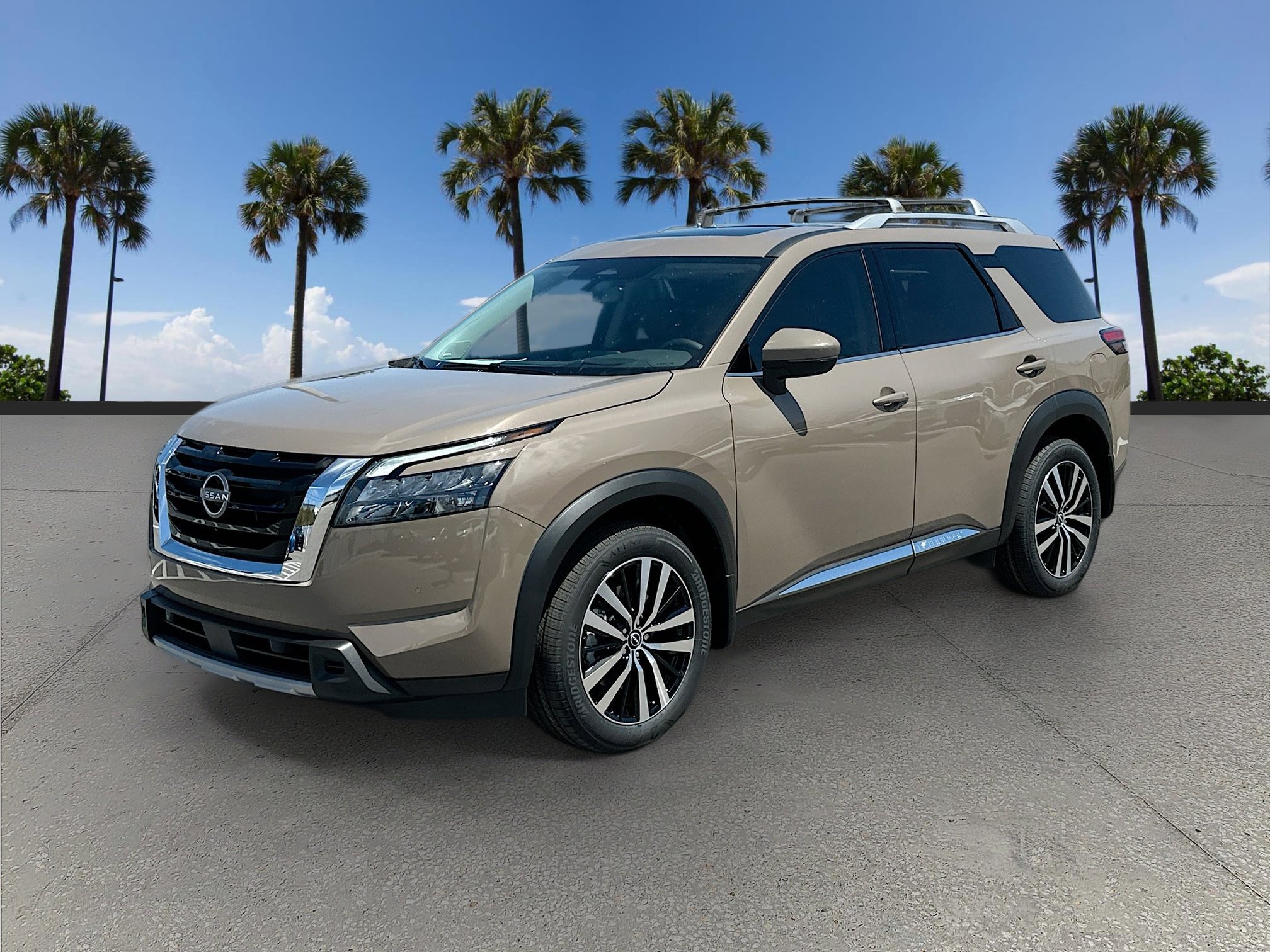2025 Nissan Pathfinder Platinum's photo