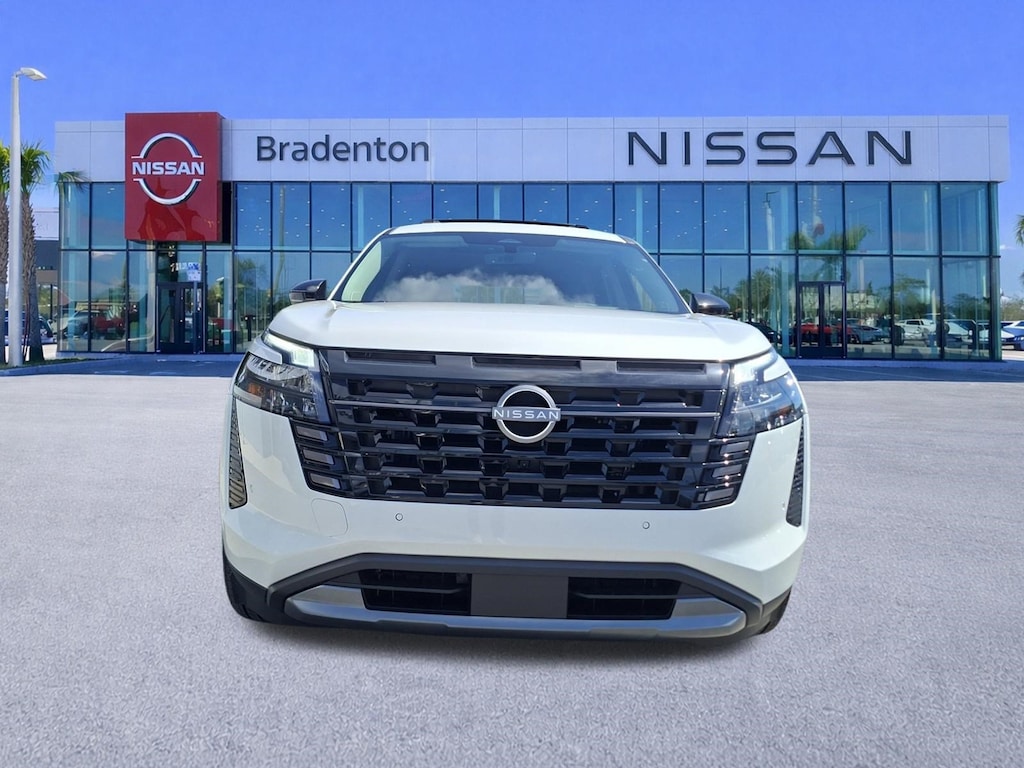 New 2026 Nissan Pathfinder Platinum SUV