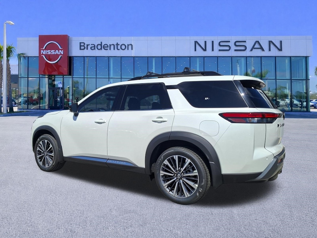 New 2026 Nissan Pathfinder Platinum SUV