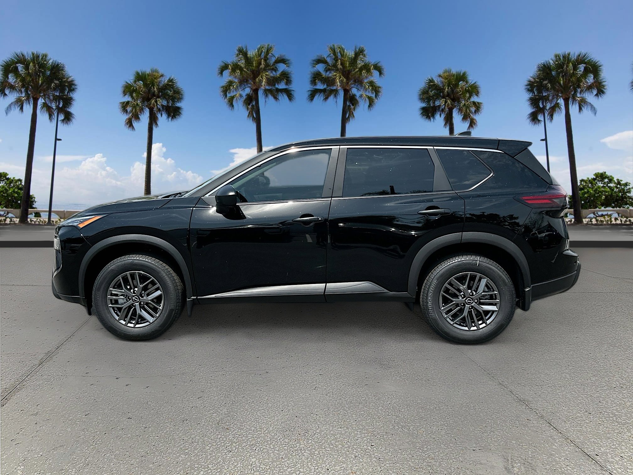 2025 Nissan Rogue S photo 3