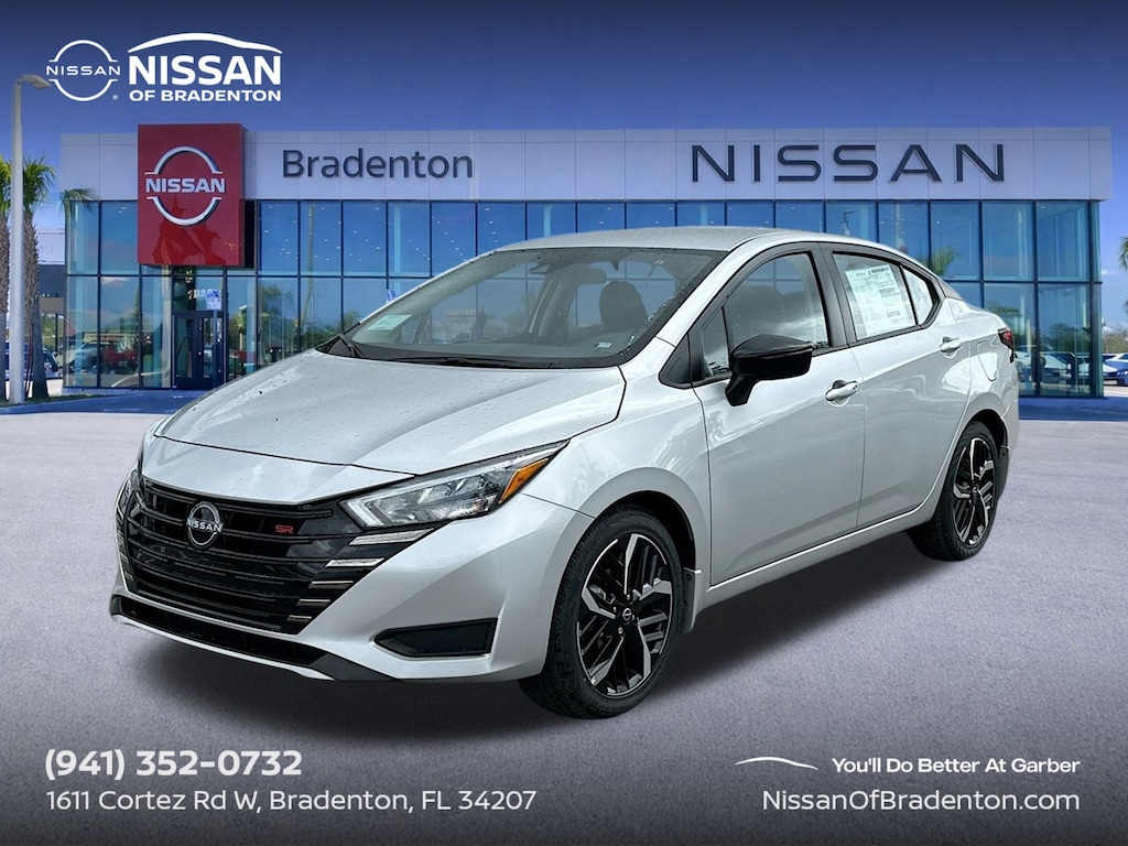 New 2025 Nissan Versa 1.6 SR Sedan