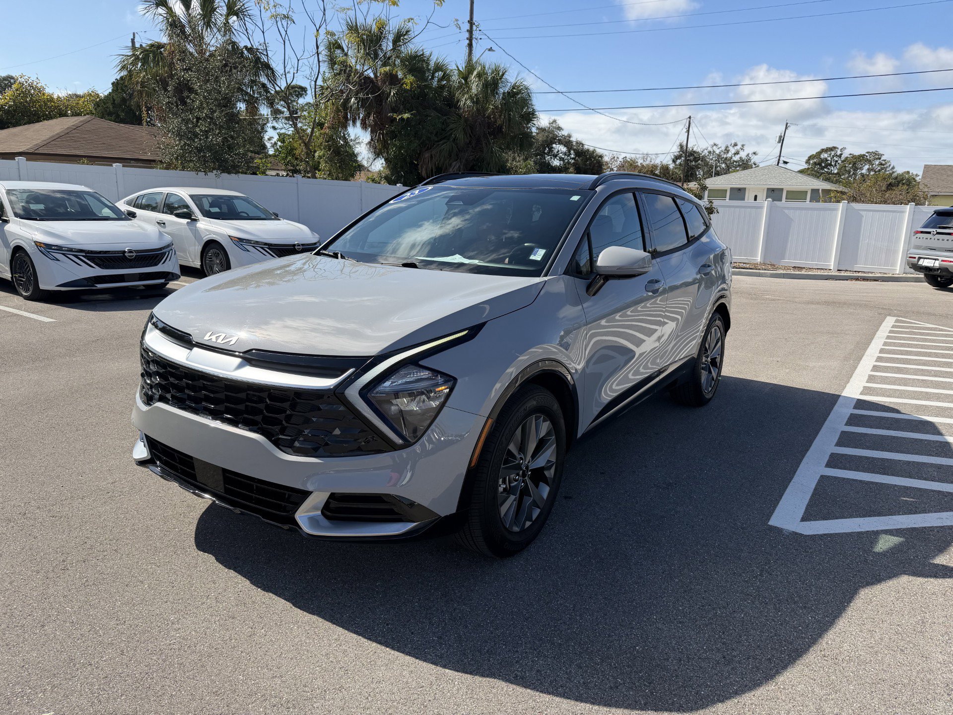 2023 Kia Sportage SX's photo