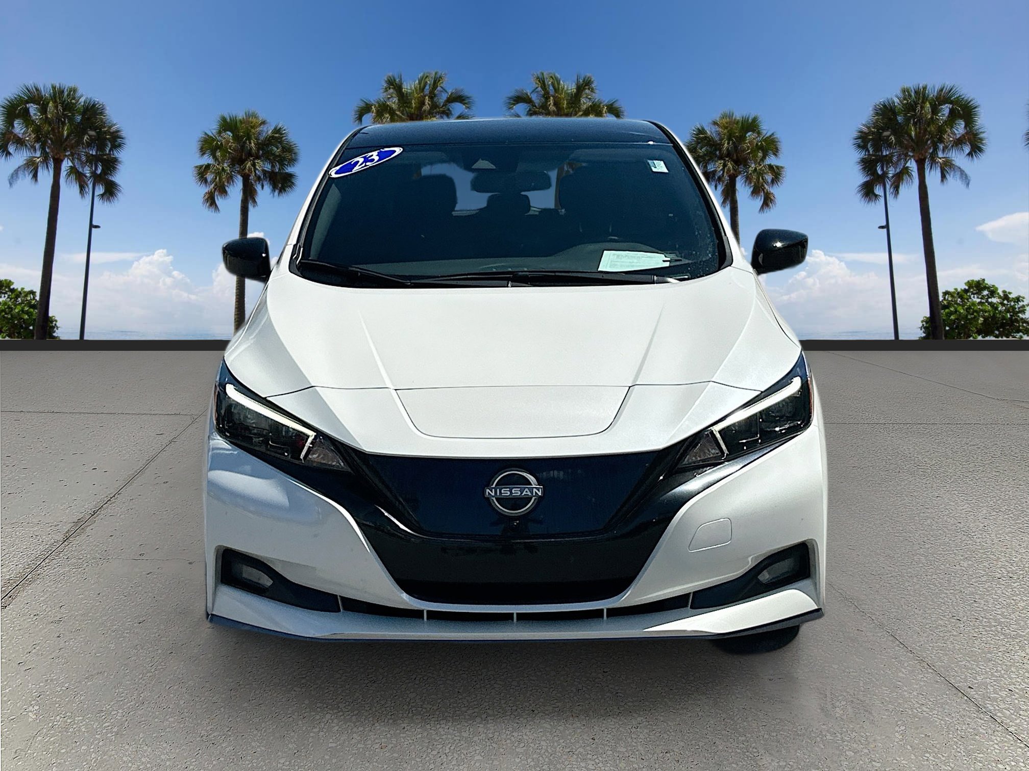 2023 Nissan Leaf SV Plus photo 2