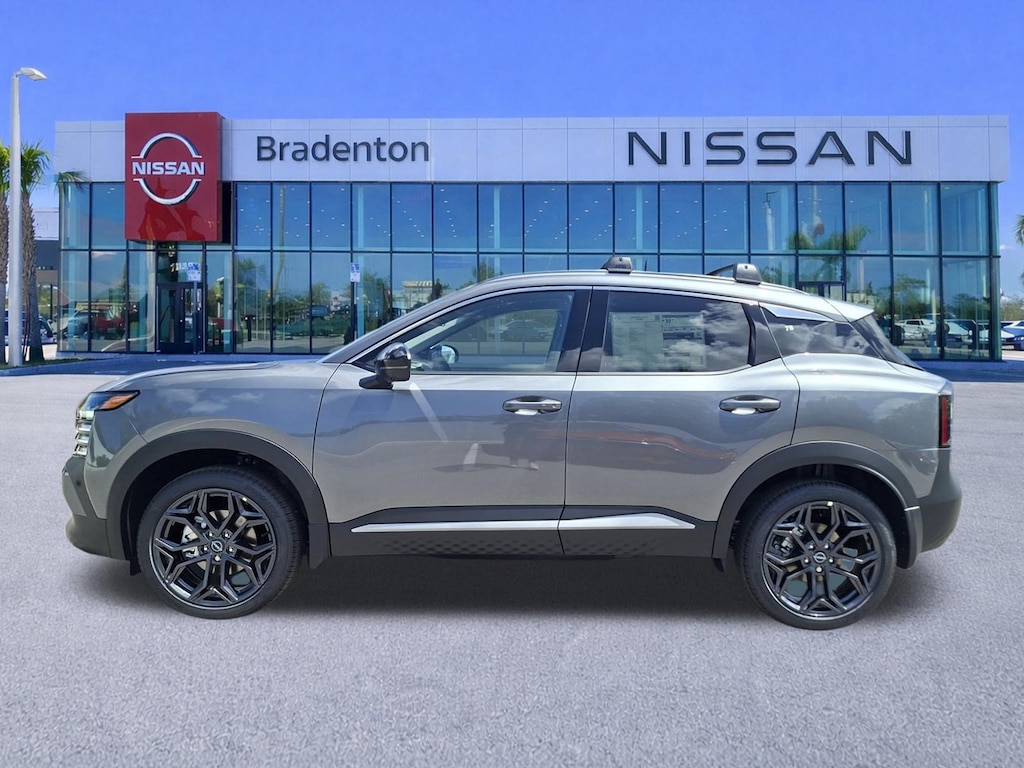 New 2026 Nissan Kicks SR SUV