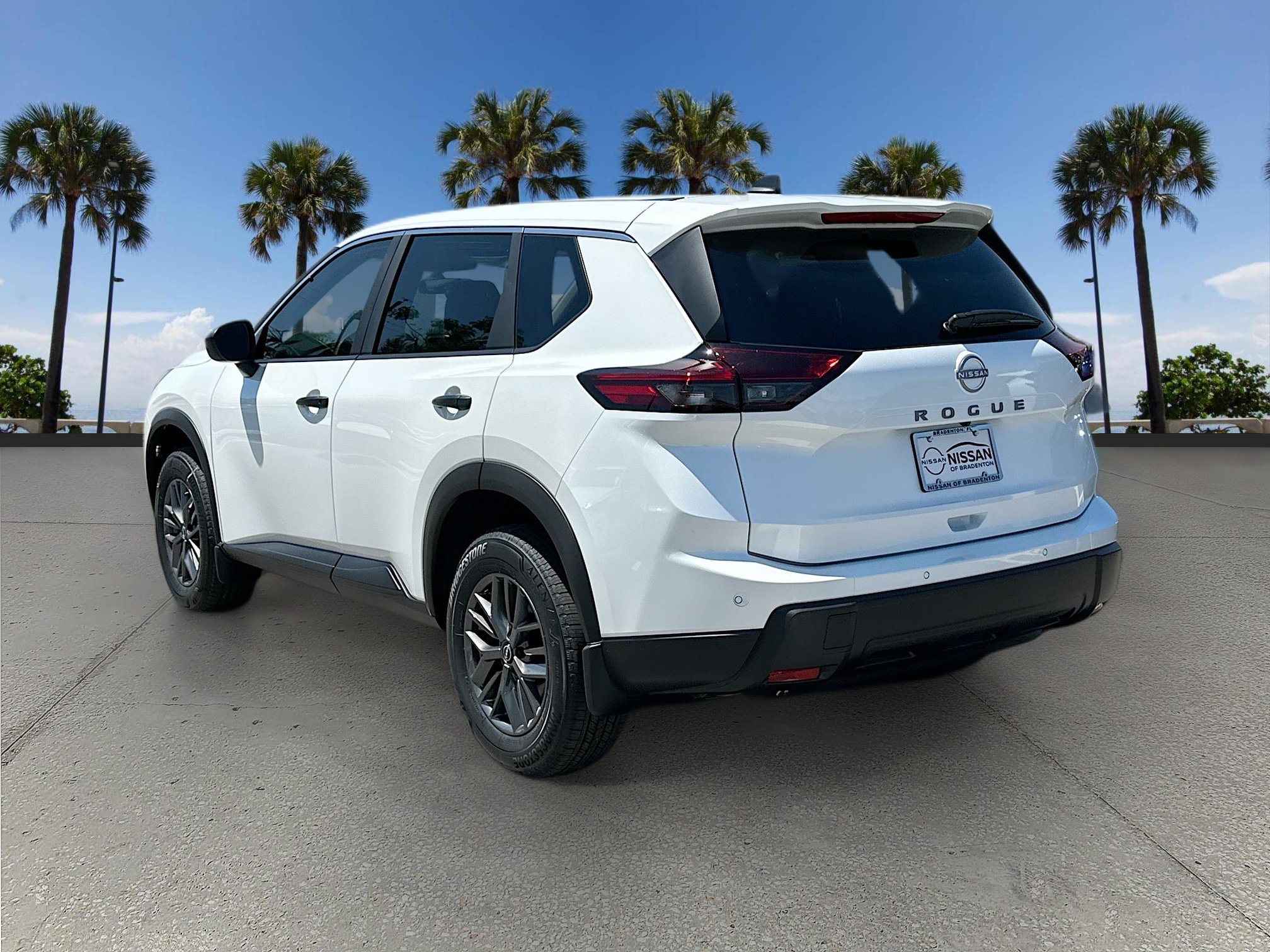 2025 Nissan Rogue S photo 4