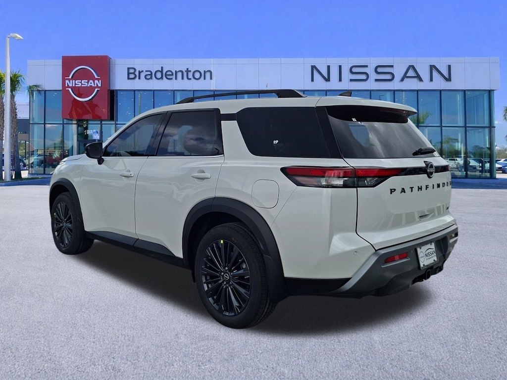 New 2026 Nissan Pathfinder SL SUV
