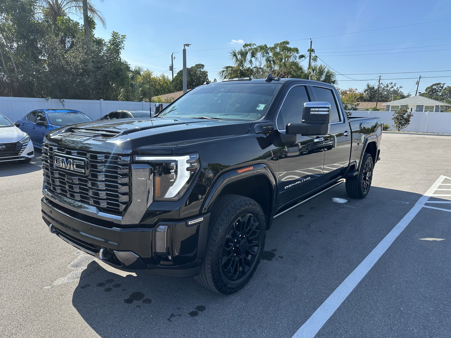 2024 GMC Sierra 2500HD Denali Ultimate's photo
