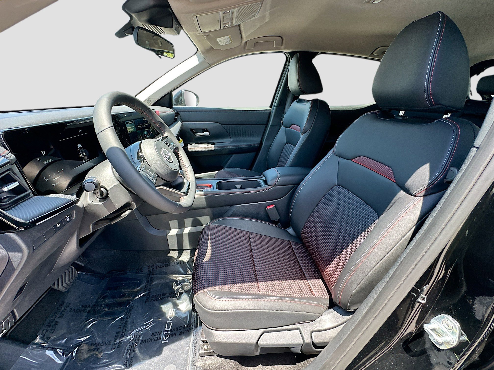 2025 Nissan Kicks SR - Photo 14