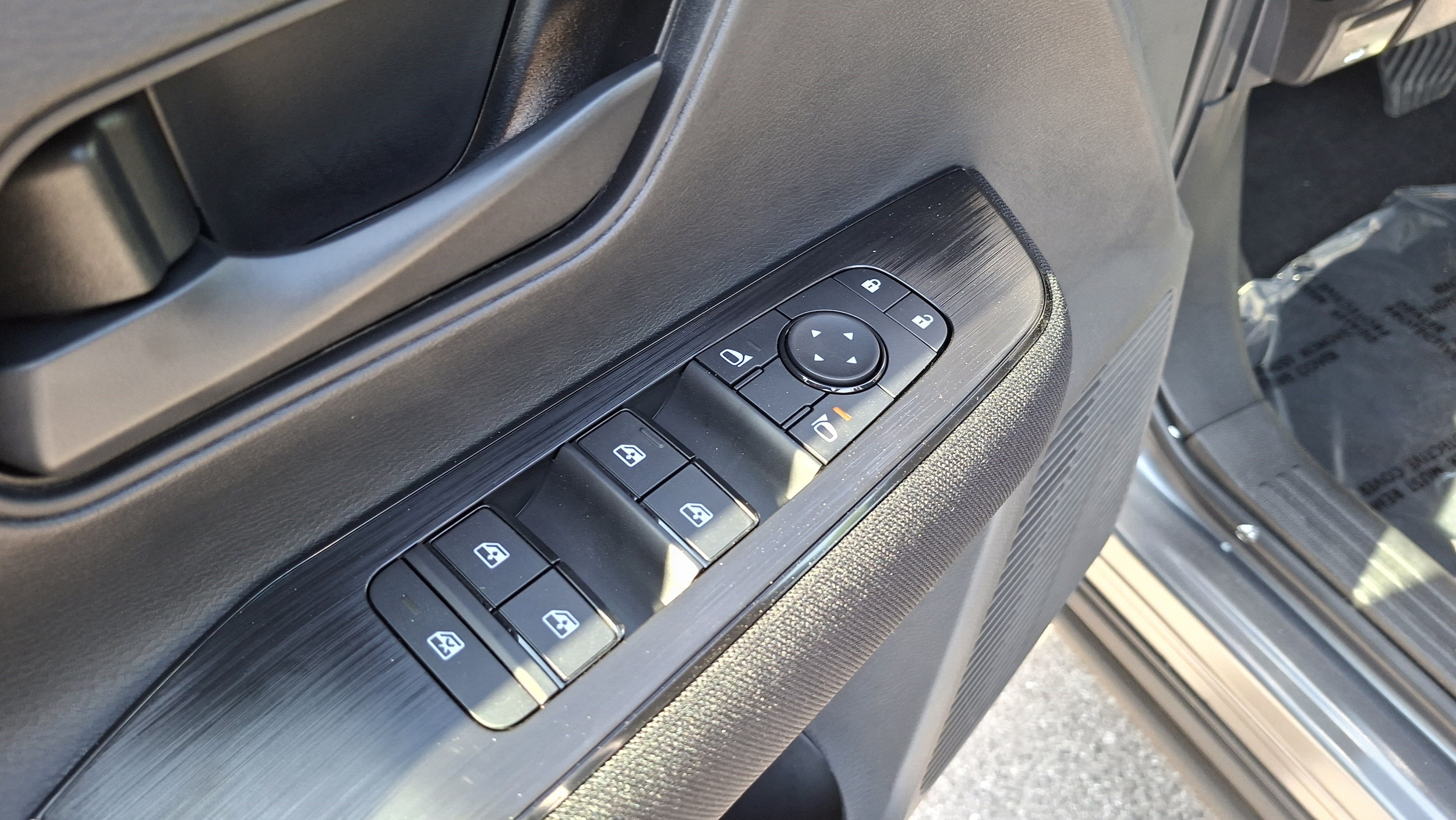 2026 Nissan KICKS S - Photo 12