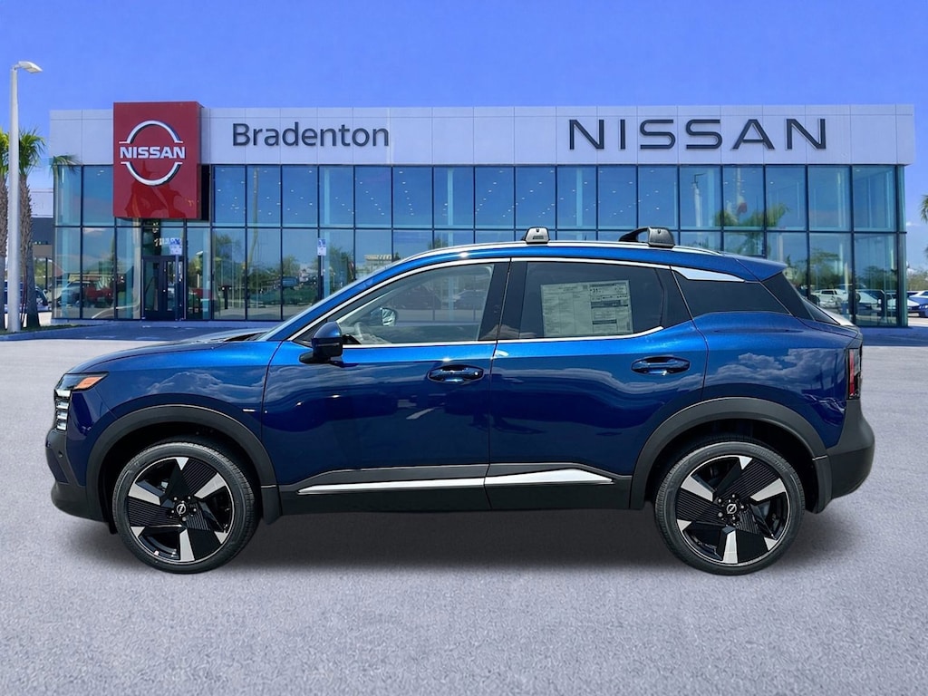 New 2025 Nissan Kicks SR SUV