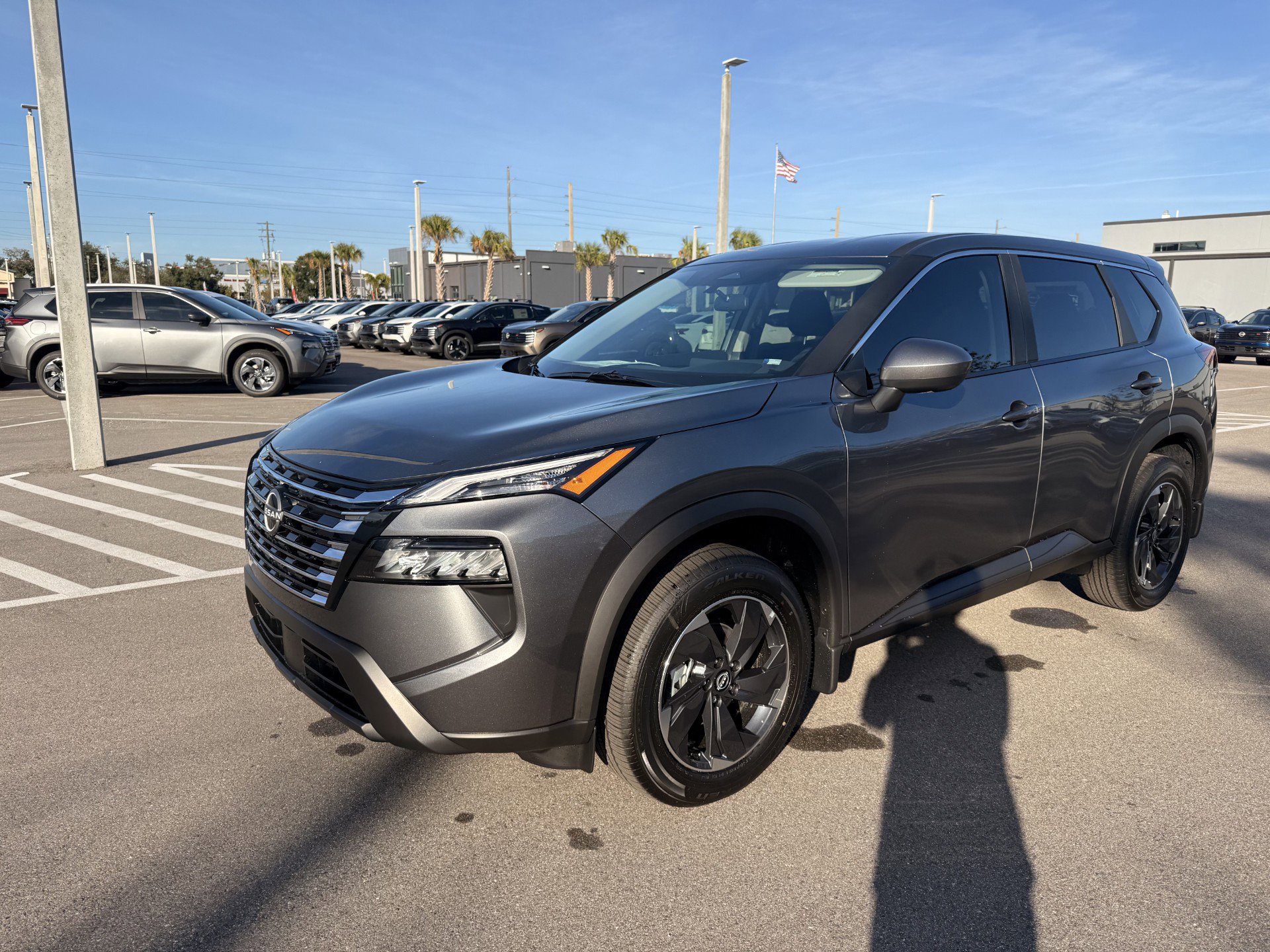 2026 Nissan Rogue SV's photo