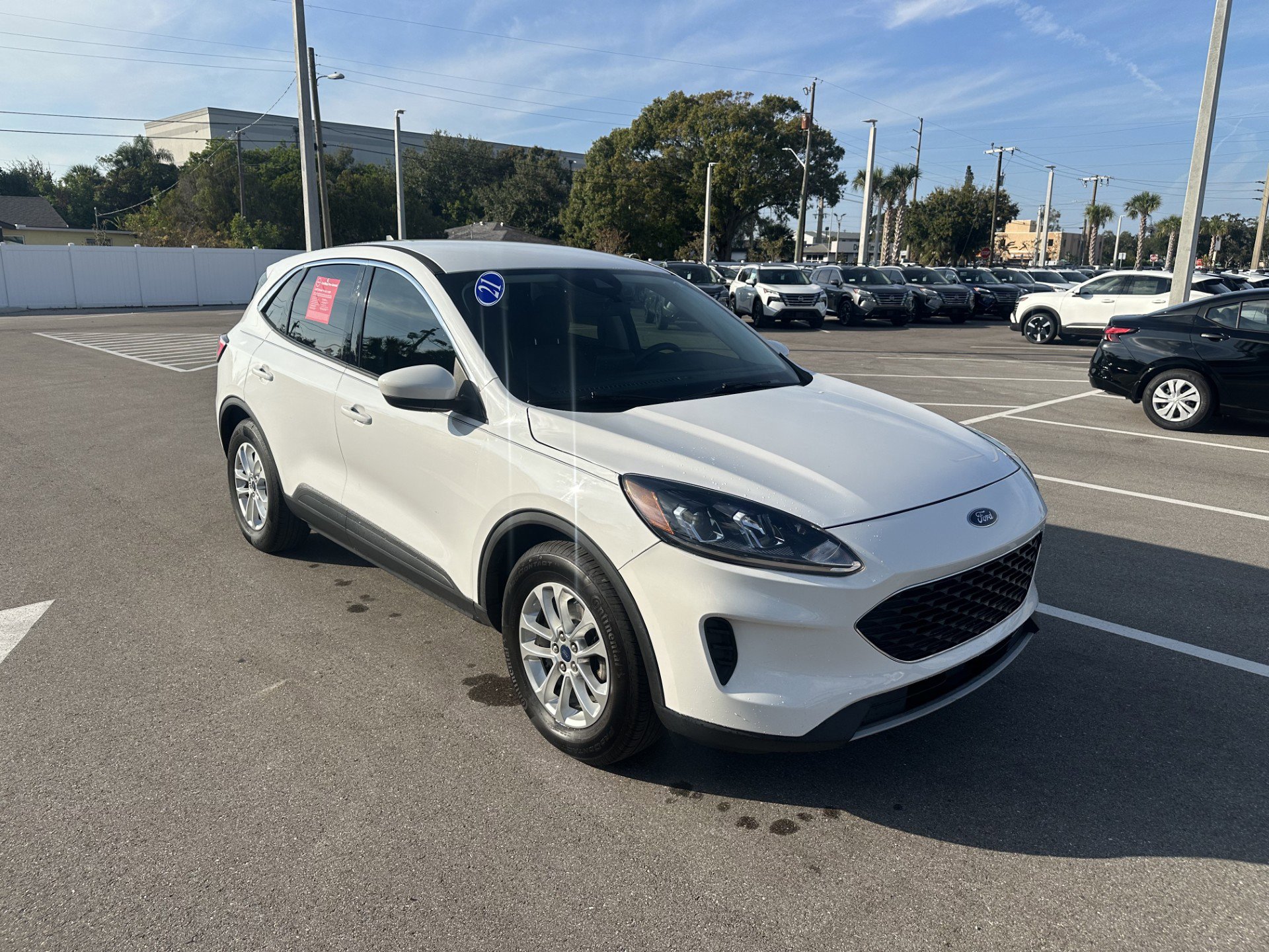 2021 Ford Escape SE photo 3