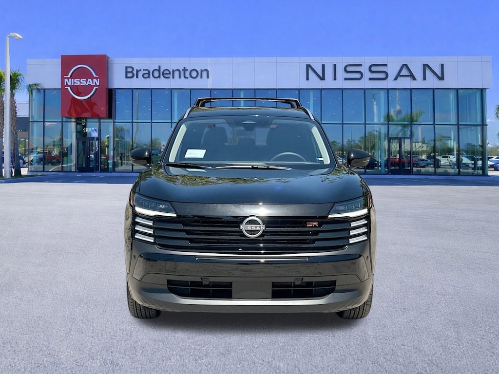 New 2025 Nissan Kicks SR SUV