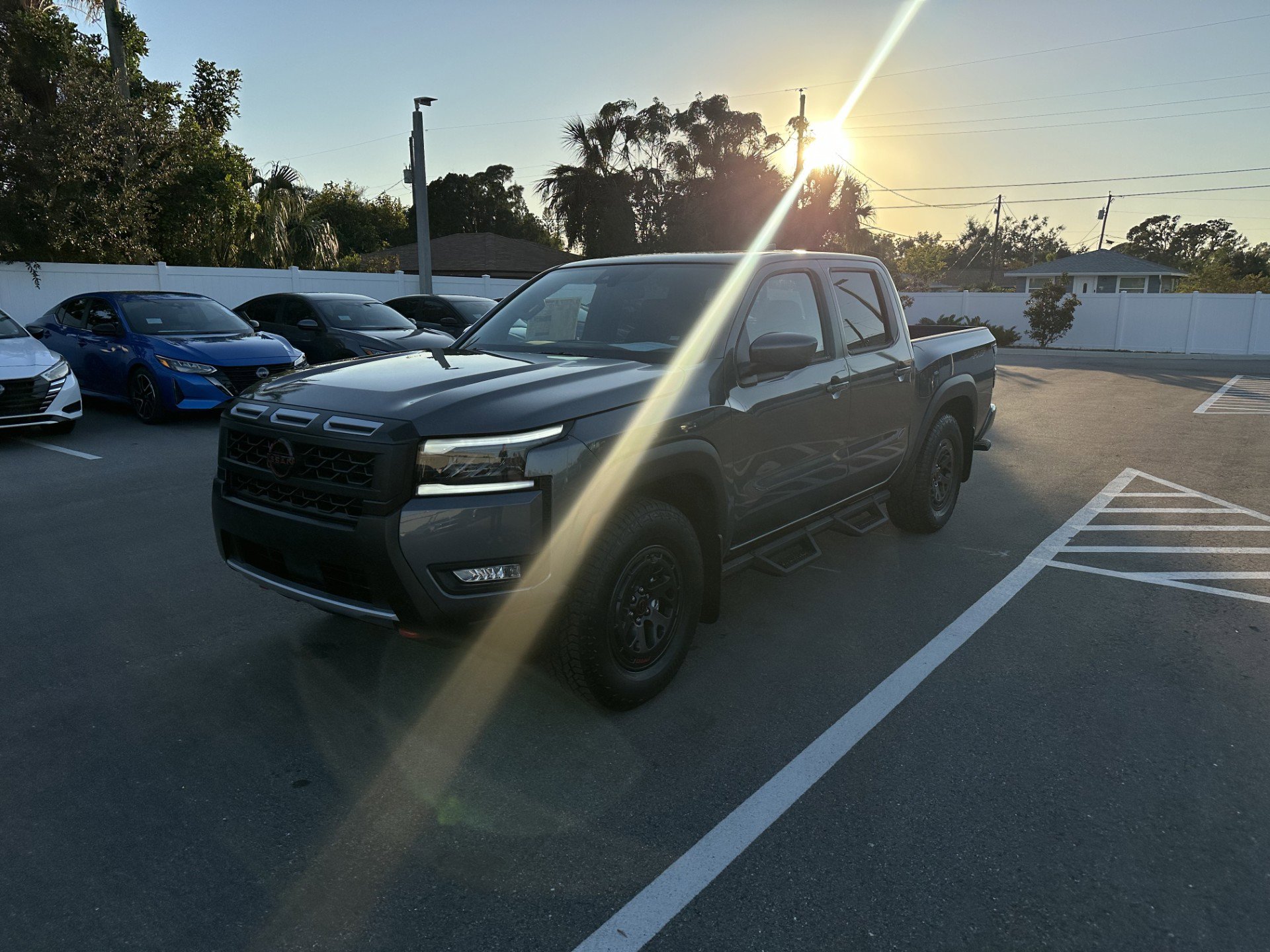 2026 Nissan Frontier PRO-X's photo