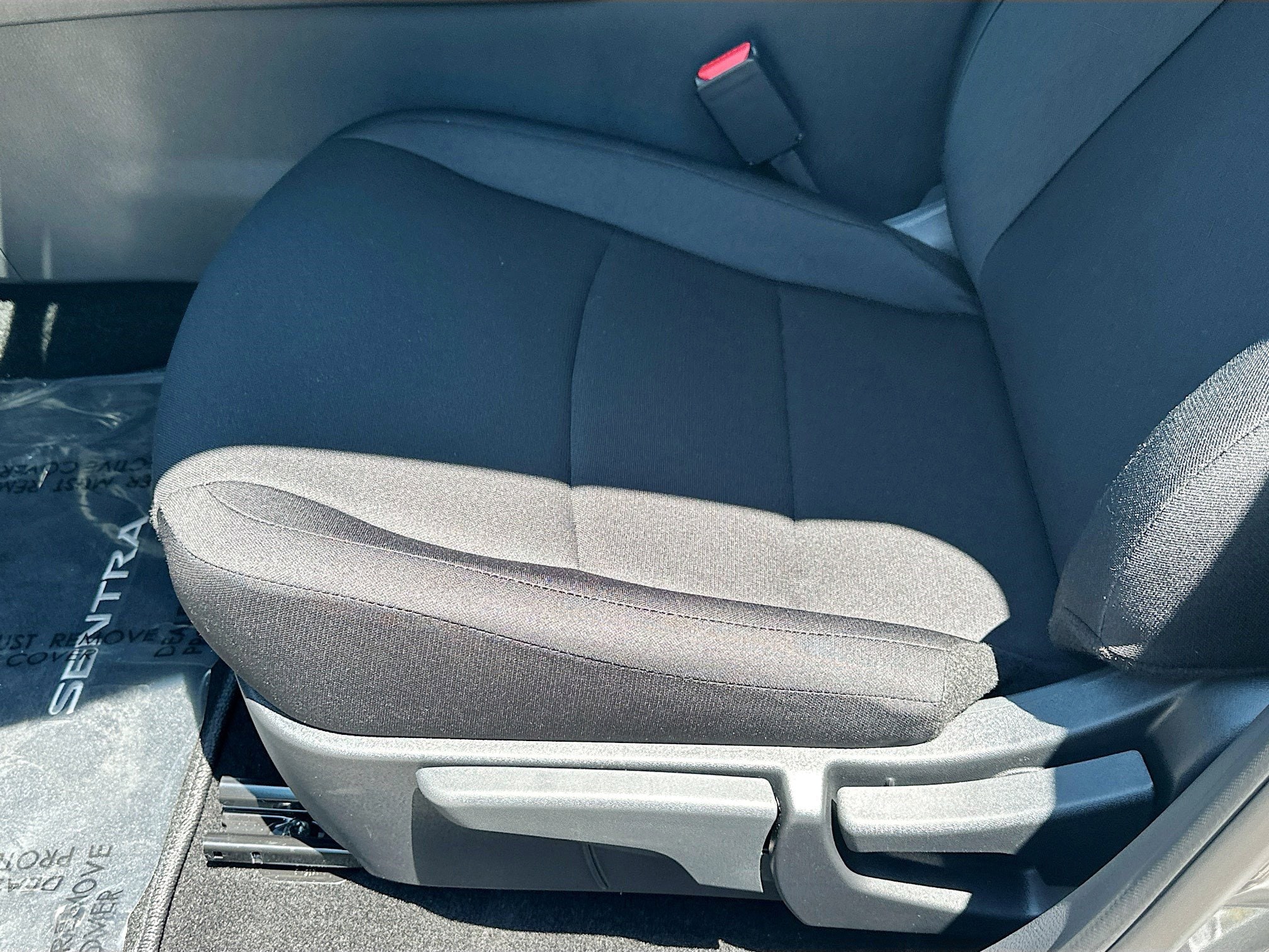 2025 Nissan Sentra S - Photo 13