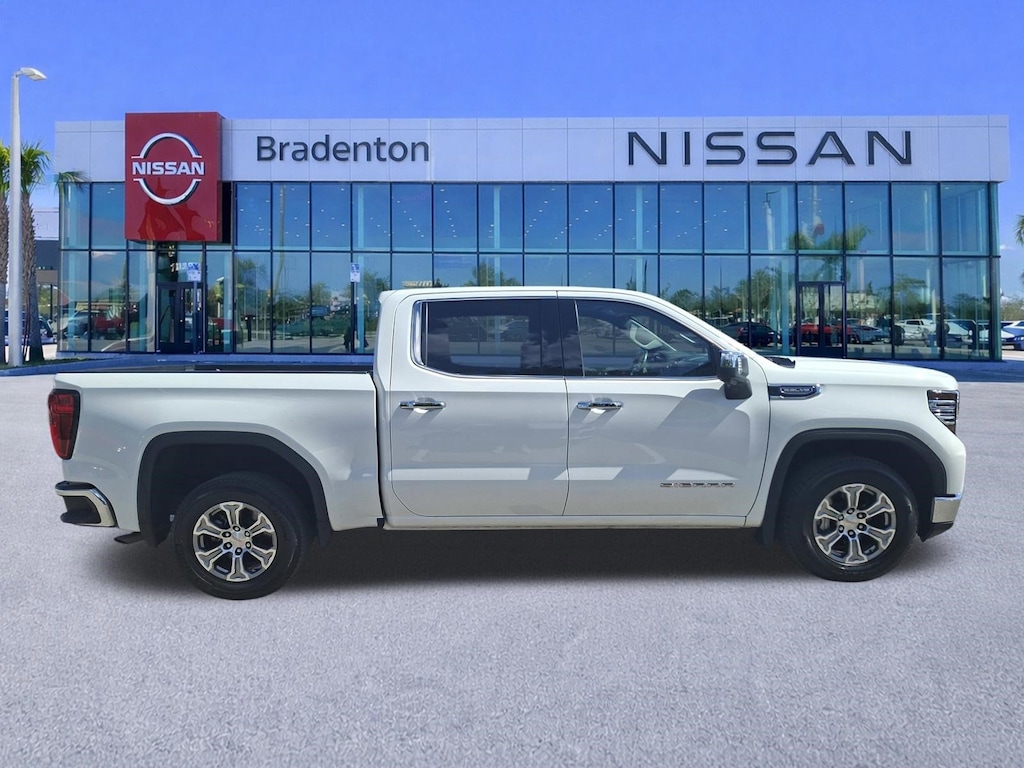 Used 2025 GMC Sierra 1500 SLT Truck Crew Cab