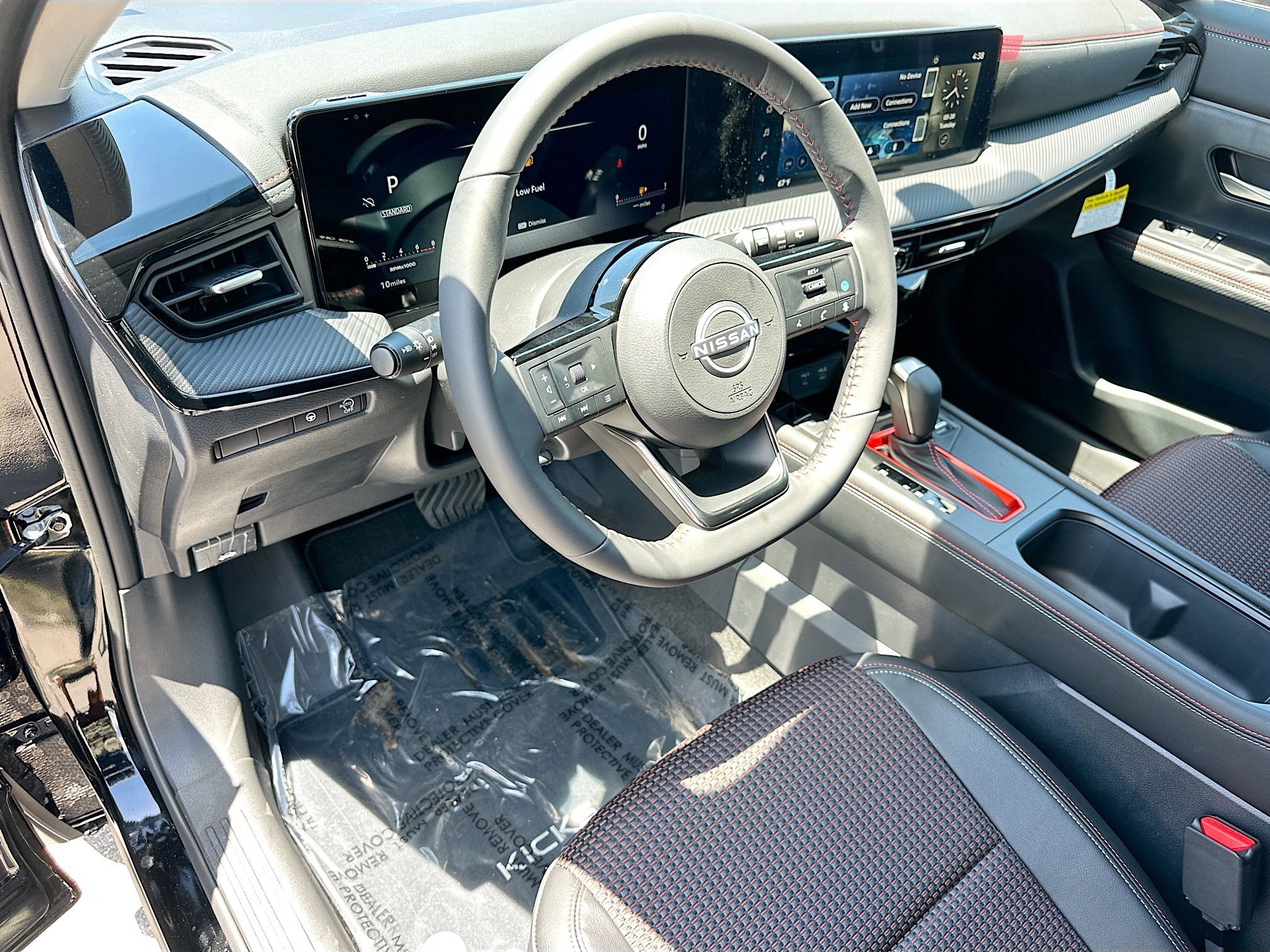 2025 Nissan Kicks SR - Photo 6