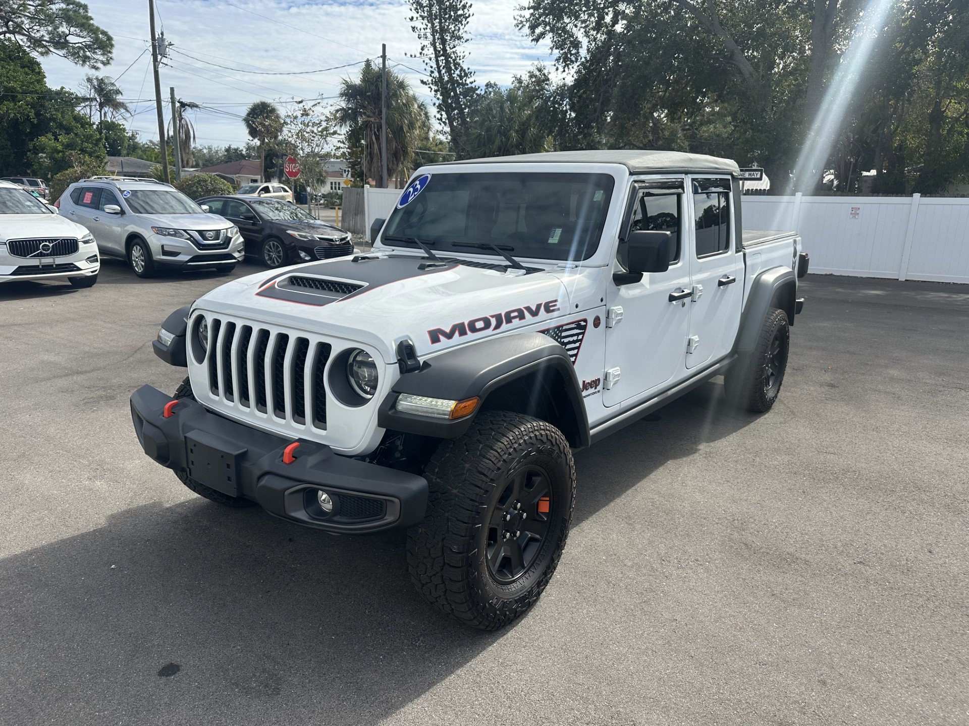 2023 Jeep Gladiator Mojave's photo