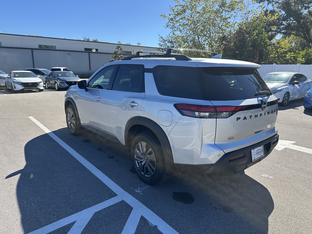 New 2025 Nissan Pathfinder SV SUV