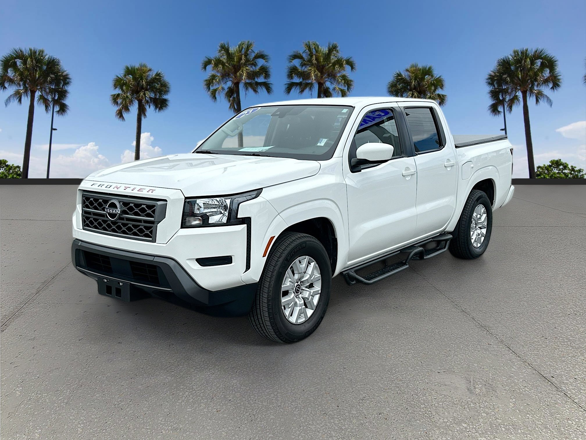 2023 Nissan Frontier SV's photo