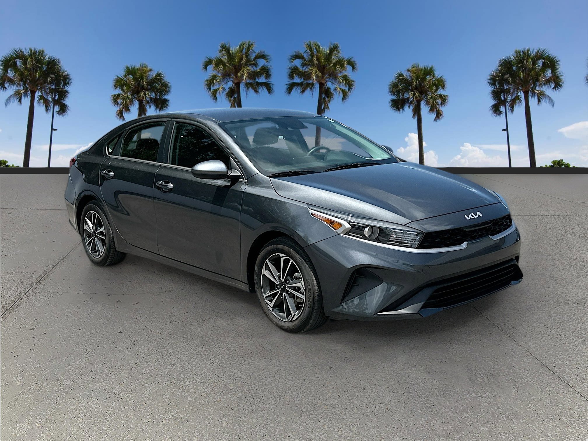 2024 Kia Forte LXS photo 3