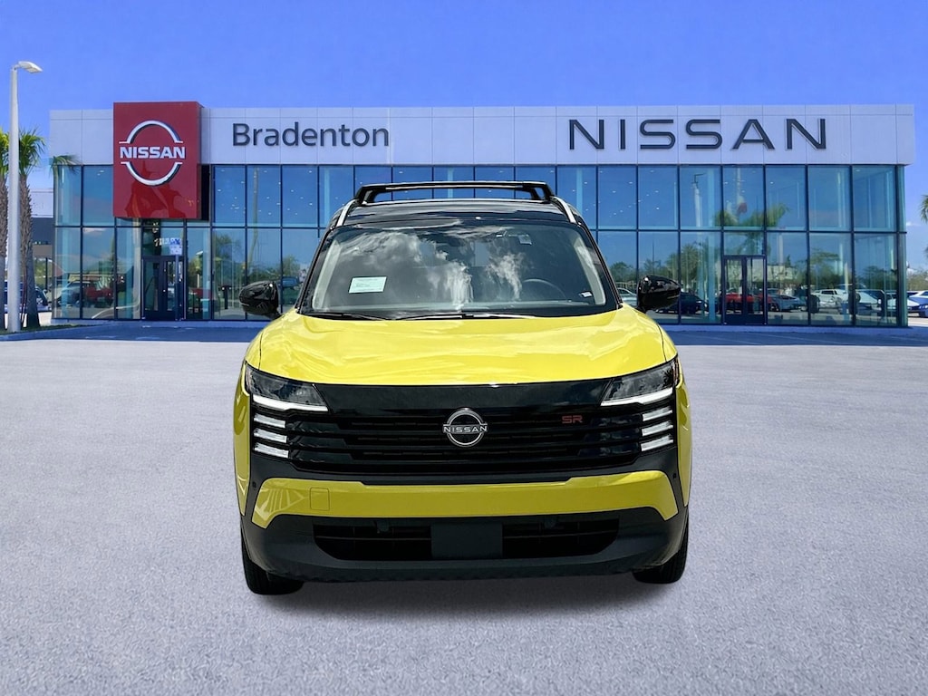 New 2025 Nissan Kicks SR SUV