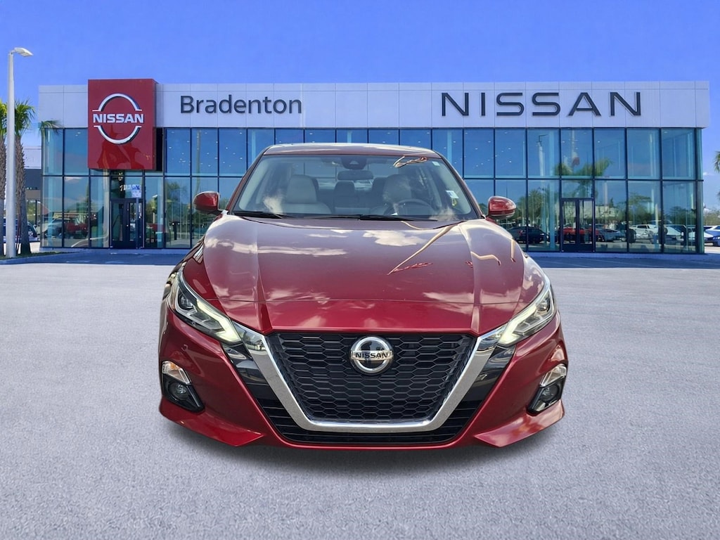 Used 2022 Nissan Altima 2.5 SL Sedan