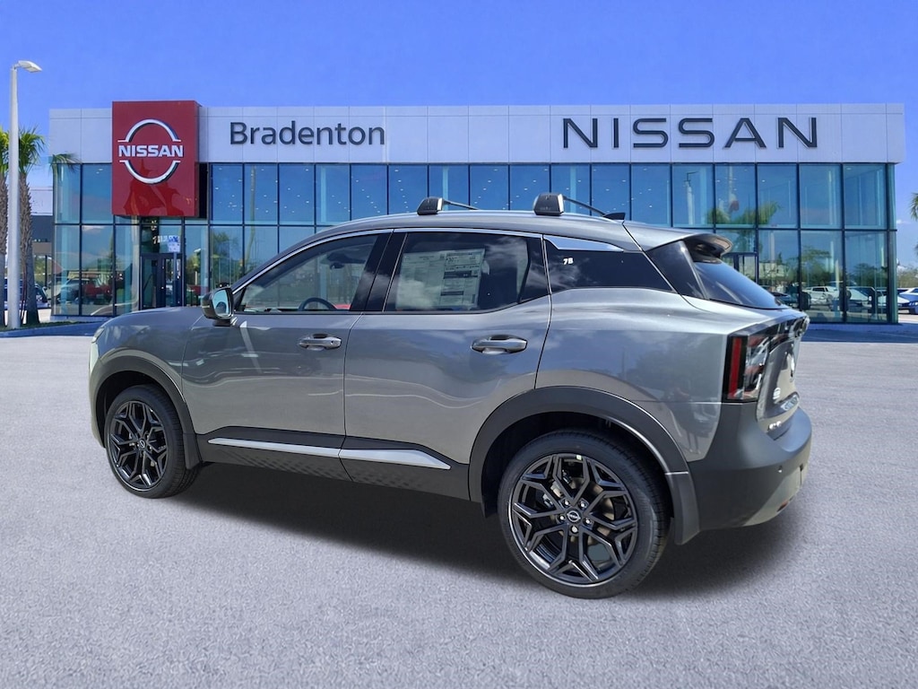 New 2026 Nissan Kicks SR SUV