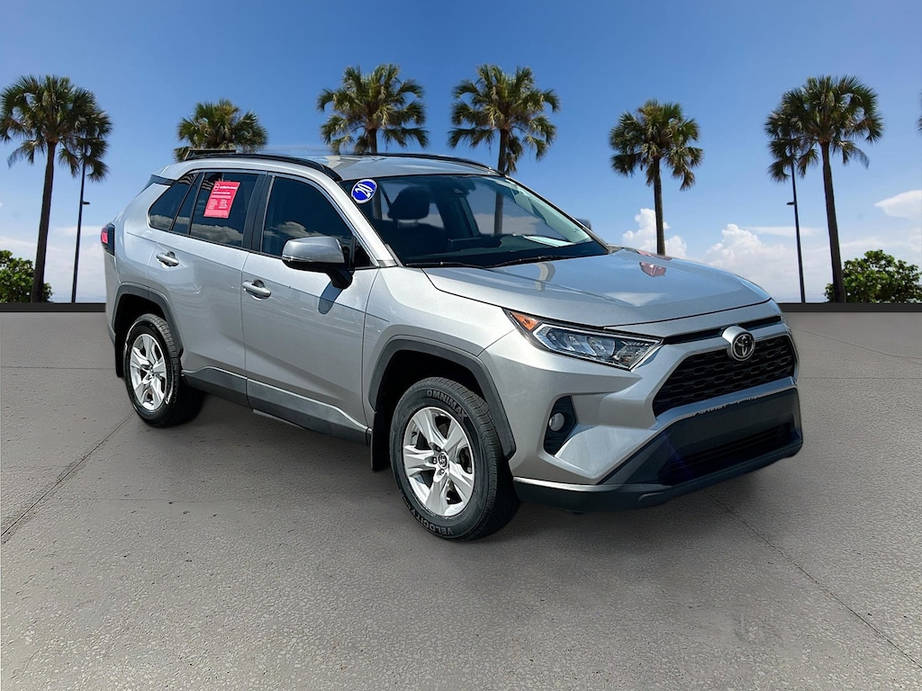 Used 2020 Toyota RAV4 XLE SUV
