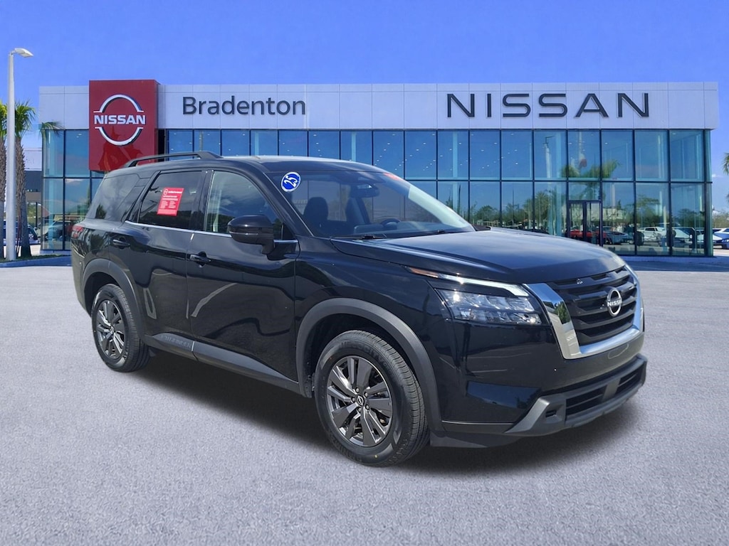 Certified 2025 Nissan Pathfinder SV SUV