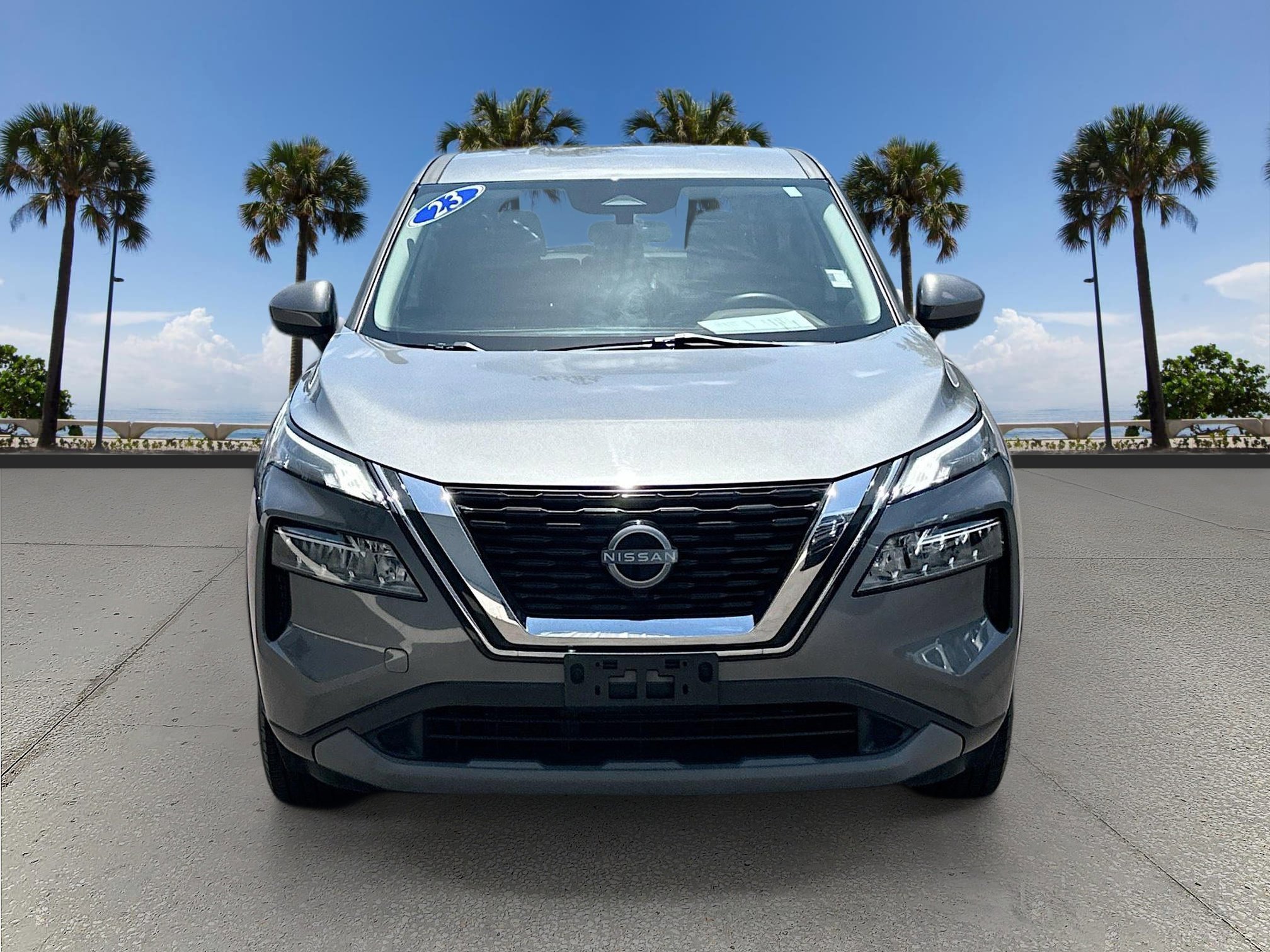 2023 Nissan Rogue SV photo 2