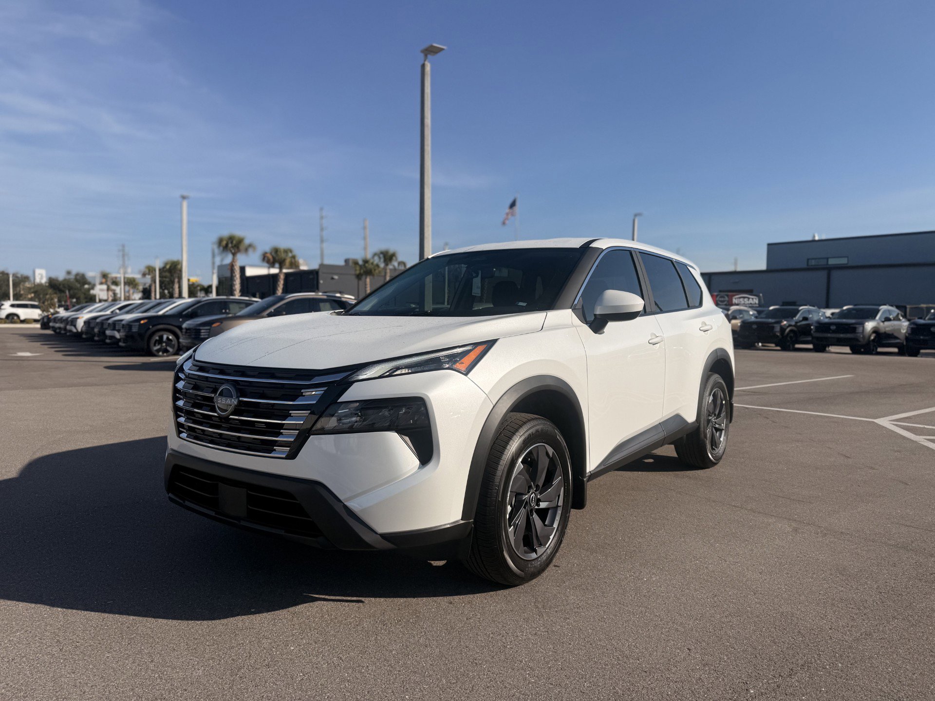 2026 Nissan Rogue SV's photo
