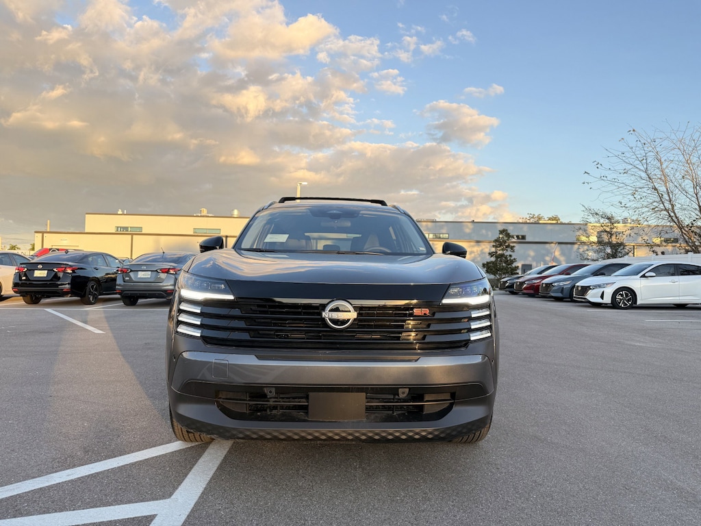 New 2026 Nissan Kicks SR SUV