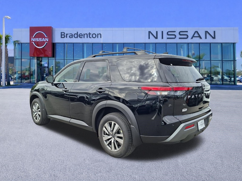 New 2026 Nissan Pathfinder SL SUV
