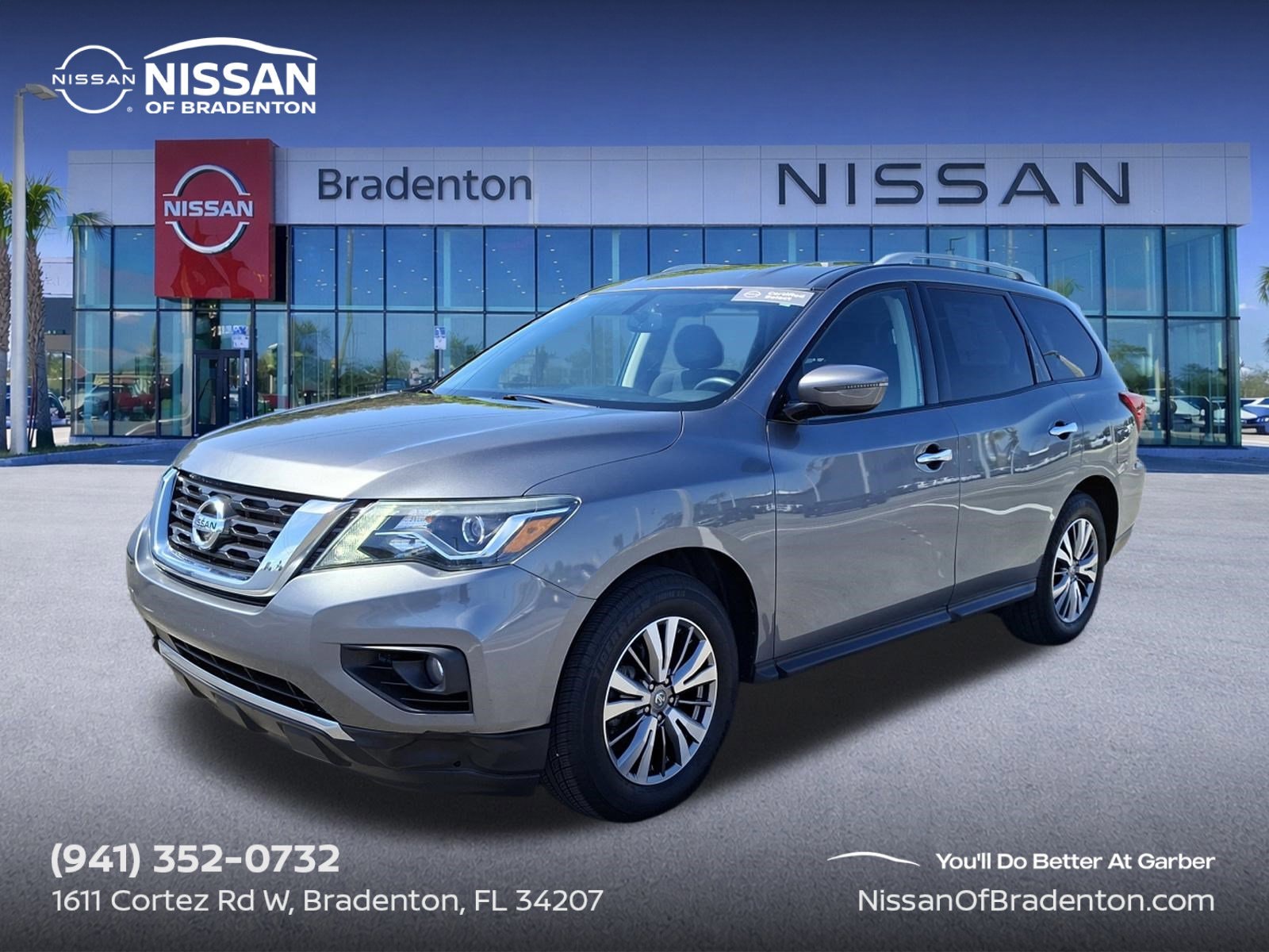 2020 Nissan Pathfinder SV