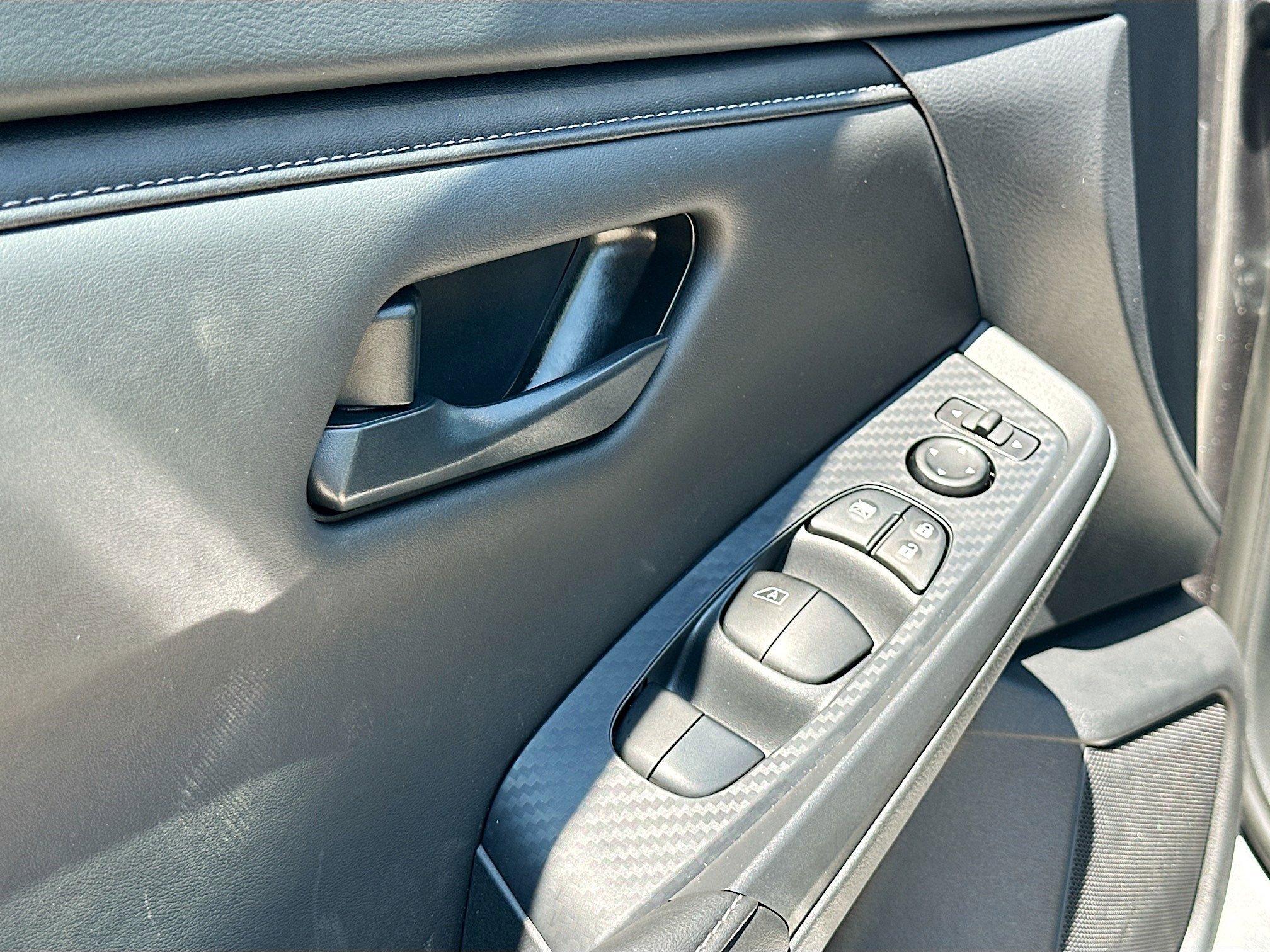 2025 Nissan Sentra S - Photo 12